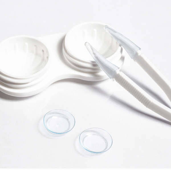 Thinking About Switching to Daily Lenses? Here’s What to Expect 