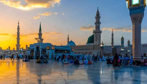 7 Reasons Umrah and India Holidays Work Well as One Trip
