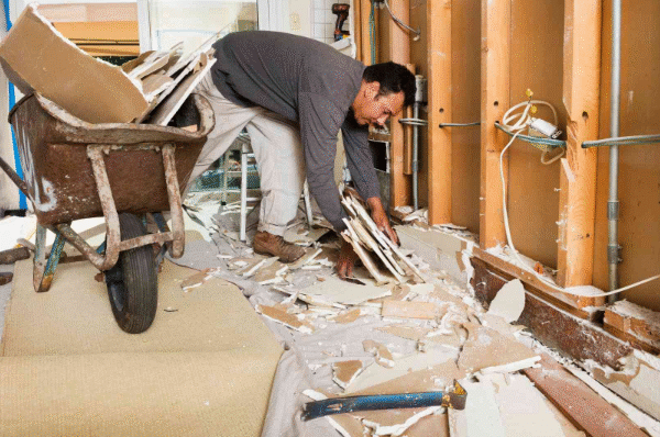 DIY vs. Professional Post-Renovation Cleaning: A Complete Comparison