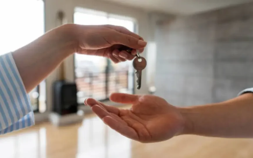 Working With Mortgage Brokers to Streamline Your Property Loan Process